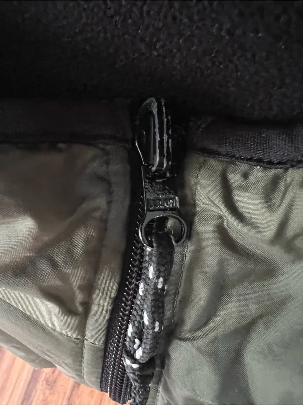 Cabelas sleeveless quilted